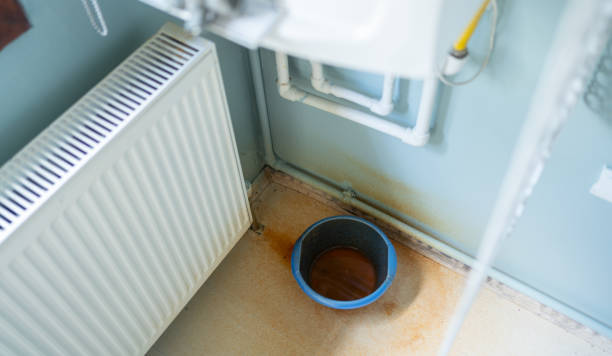 Best 24/7 water damage repair  in Republic, PA